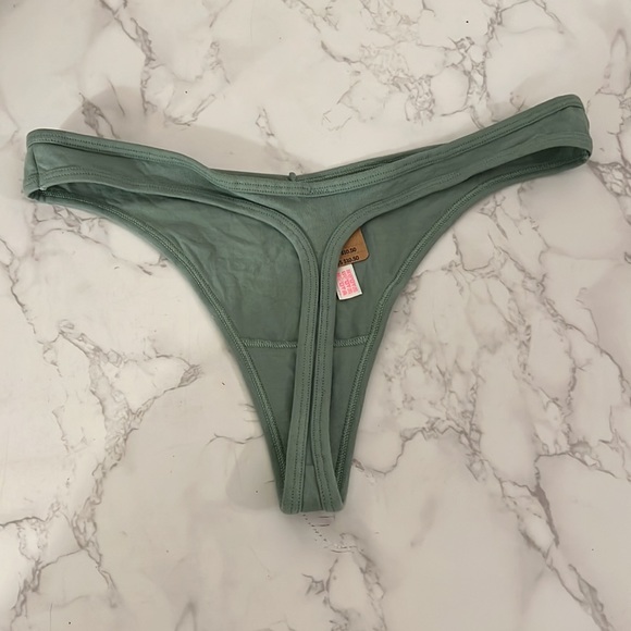 NWT VS PINK Cotton Thong Panty SZ XL - Picture 2 of 4